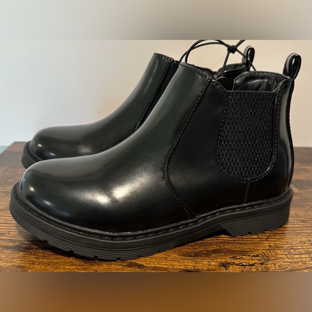 Thereabouts Little Girls Black Flux Flat Heel Chelsea Boots NWT Size 13